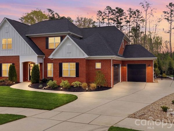 18526 Doves Crest Road , Cornelius, NC 28031