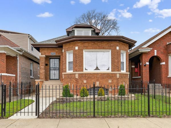 8132 S Paxton Avenue , Chicago, IL 60617