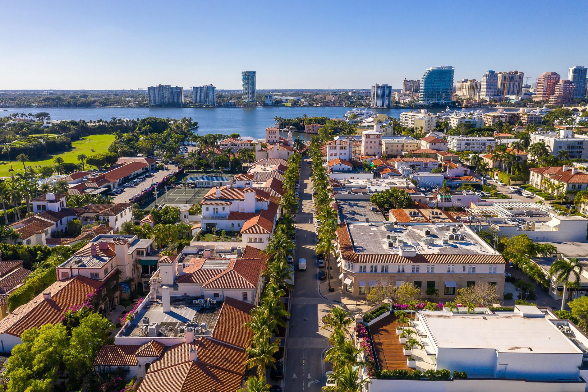 389 S Lake Drive, Unit 2d, Palm Beach, FL 33480 Photo