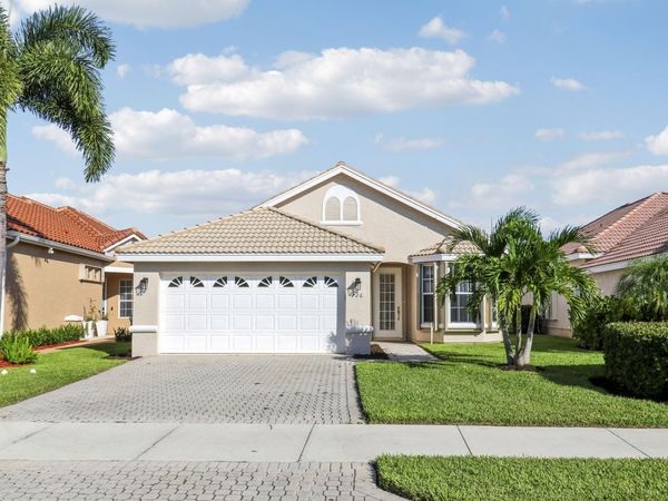 726 SW Aruba Bay, Port St. Lucie, FL 34986