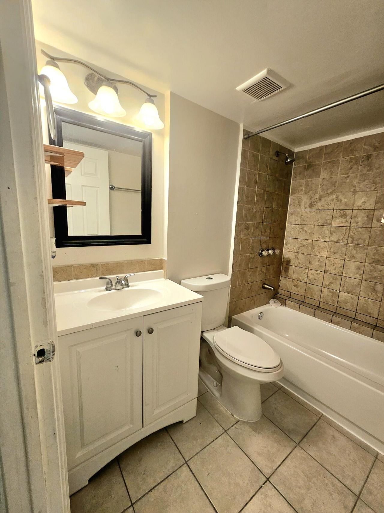 3680 N 56th Avenue, Unit 812, Hollywood, FL 33021 Photo