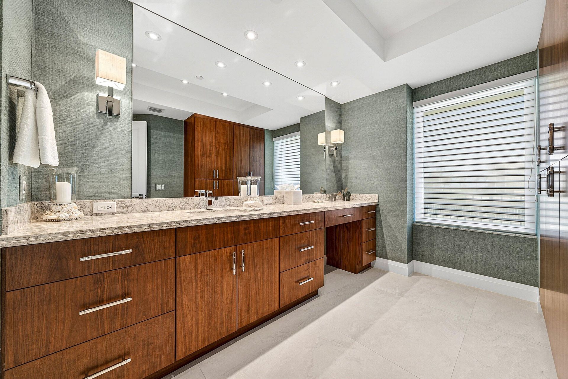 425 S Beach Road, Unit 2o, Tequesta, FL 33469 Photo