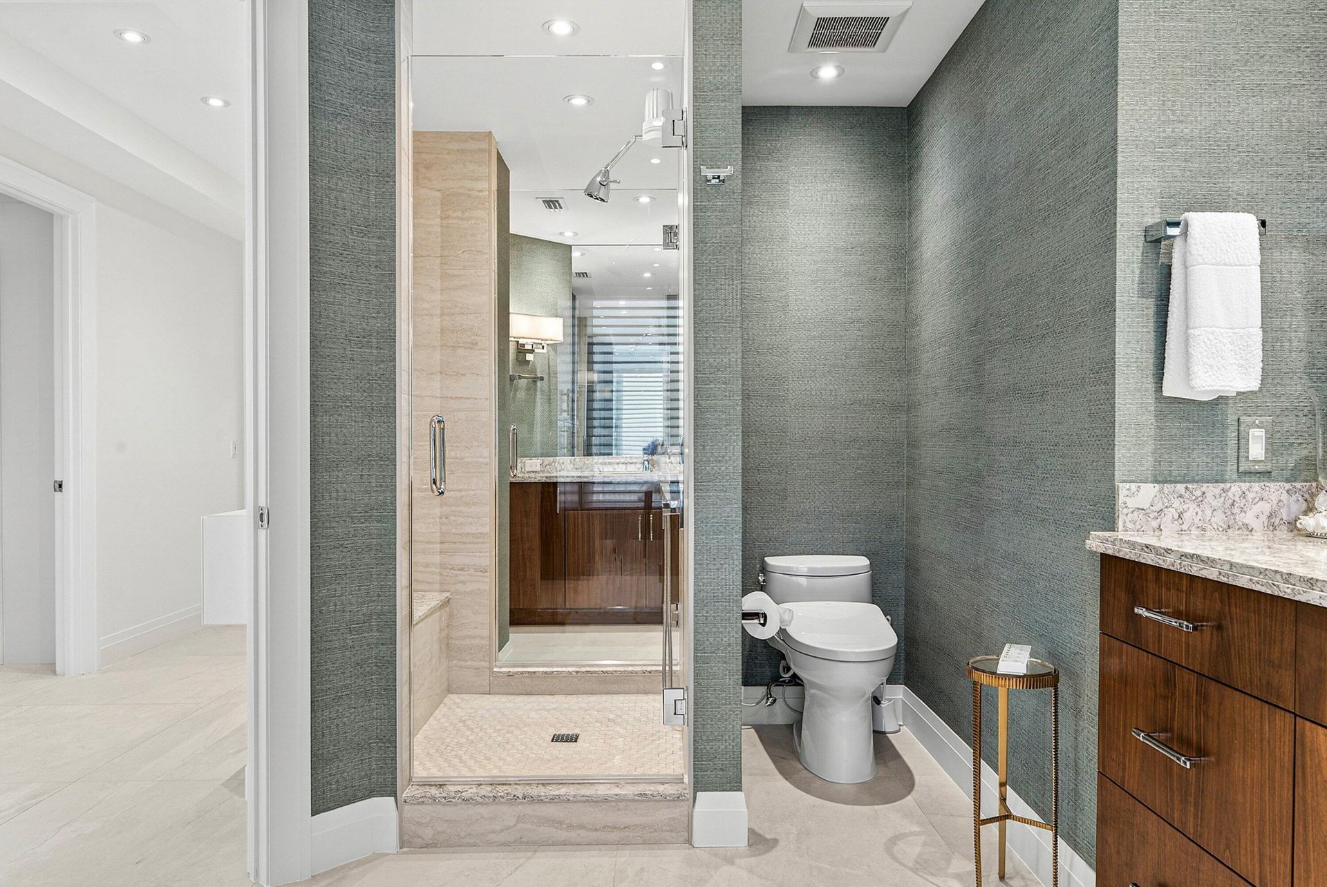 425 S Beach Road, Unit 2o, Tequesta, FL 33469 Photo