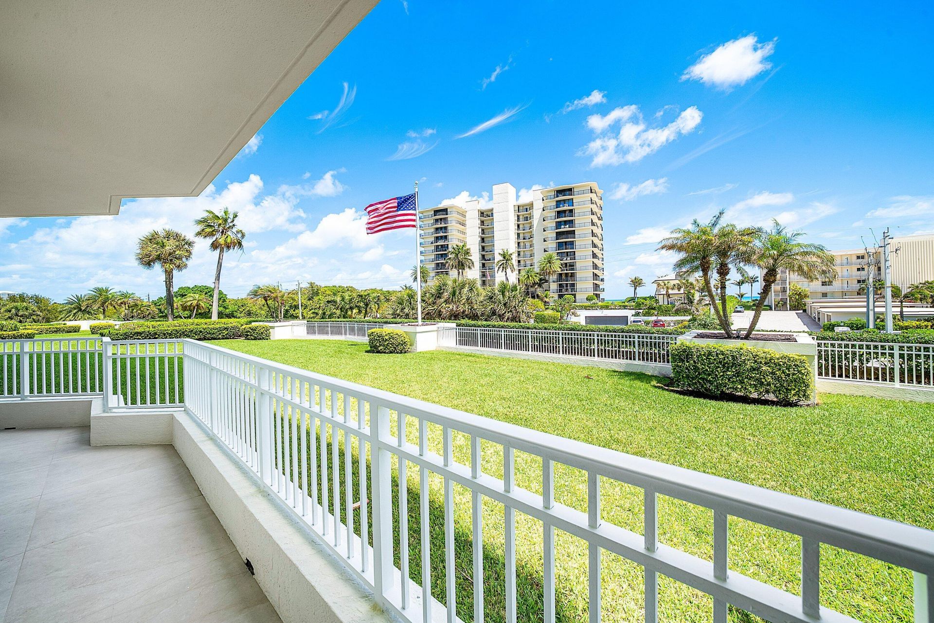 425 S Beach Road, Unit 2o, Tequesta, FL 33469 Photo