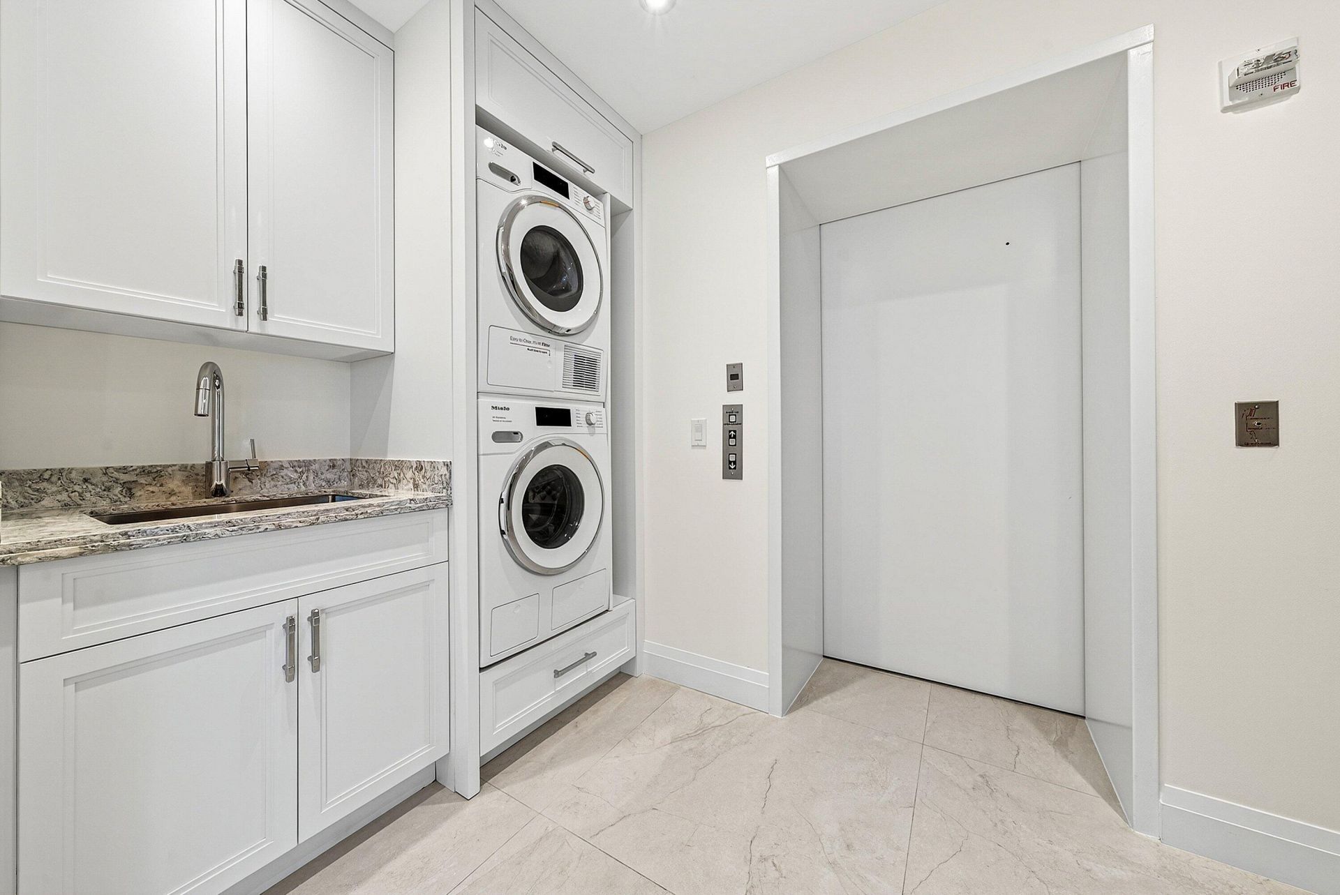 425 S Beach Road, Unit 2o, Tequesta, FL 33469 Photo