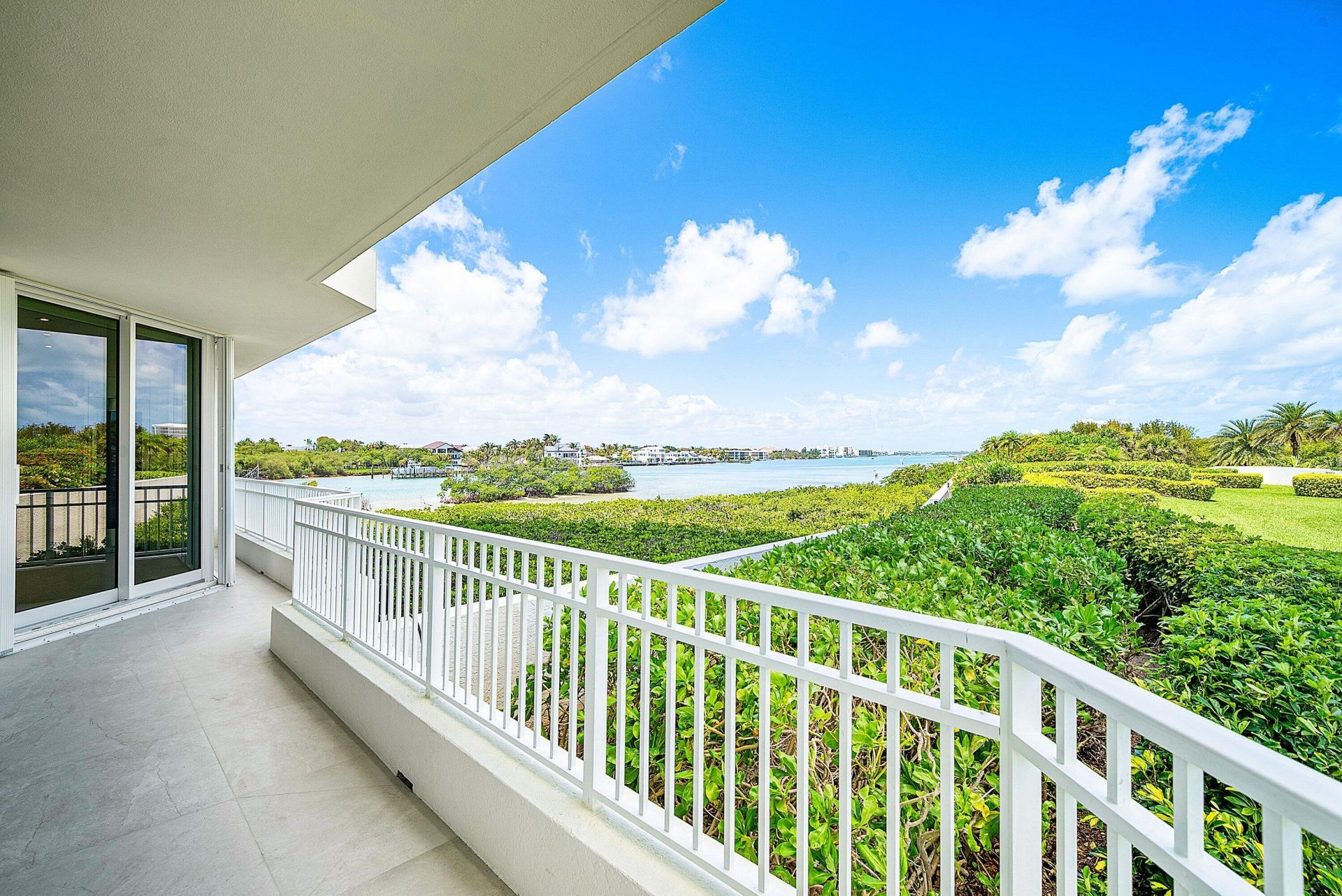 425 S Beach Road, Unit 2o, Tequesta, FL 33469 Photo