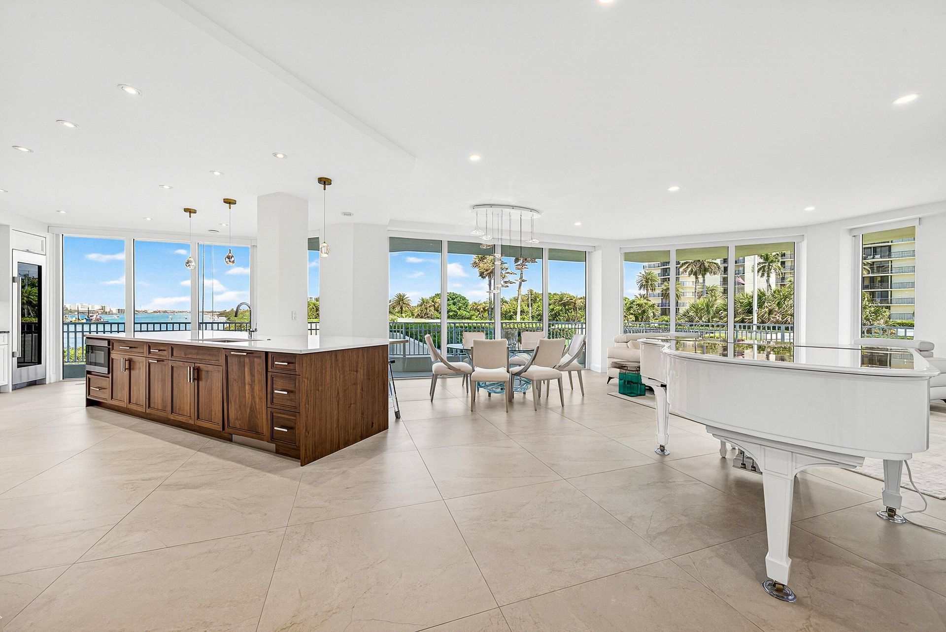 425 S Beach Road, Unit 2o, Tequesta, FL 33469 Photo