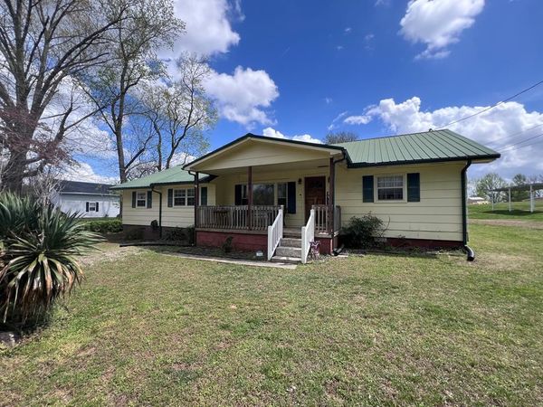 280 Harding Rd, Harriman, TN 37748