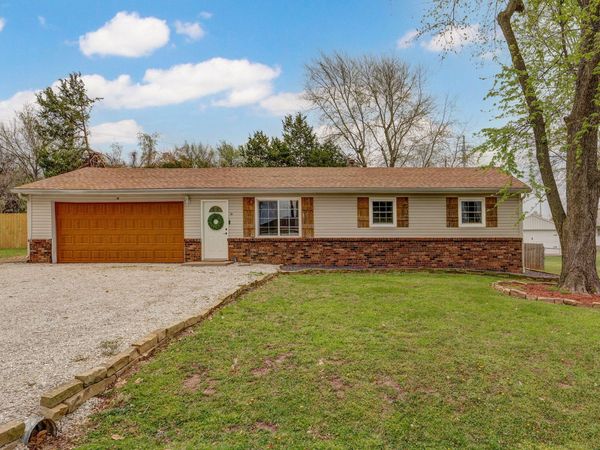 100 Dorcas Drive , Willard, MO 65781