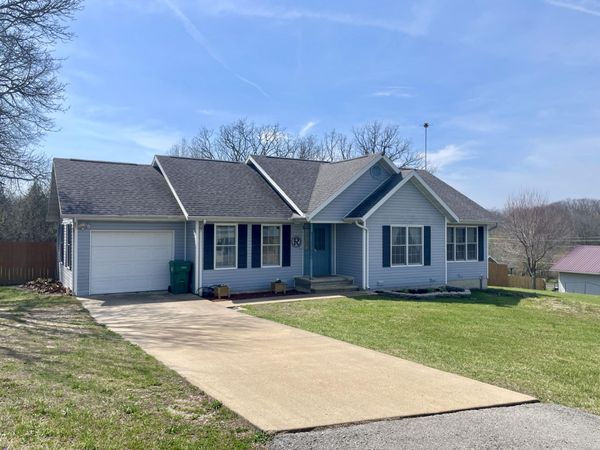 1385 Fifth Street , Cabool, MO 65689