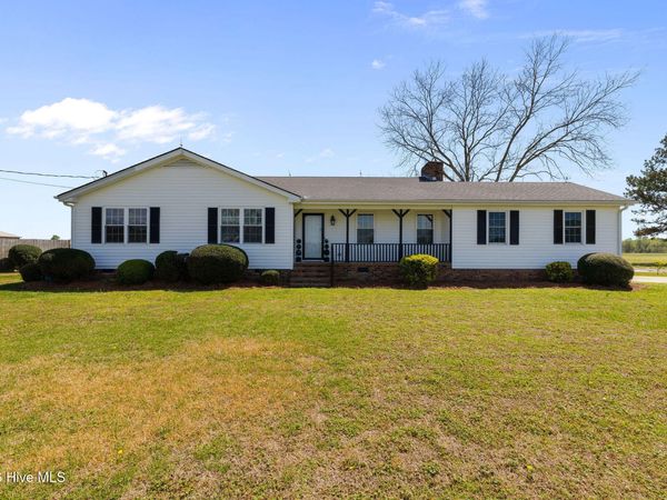 830 Indian Springs Road , Mount Olive, NC 28365