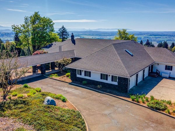 3794 East Nanitch Cir S, Salem, OR 97306