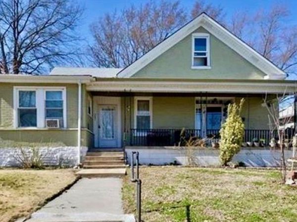 4605 Ray Avenue , St Louis, MO 63116