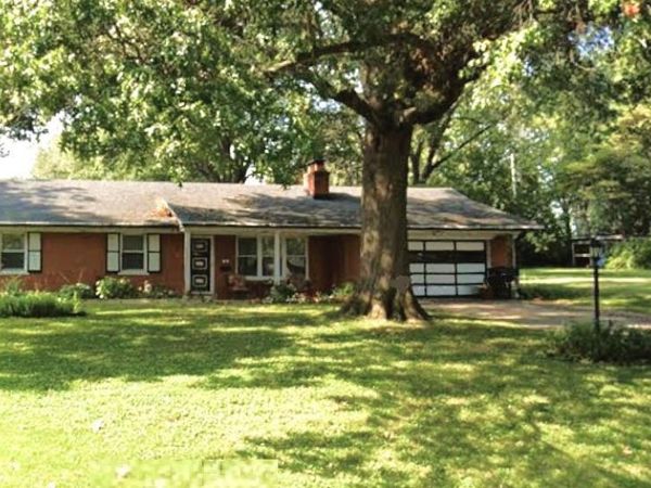 9 Beth Ann Drive , Belleville, IL 62221