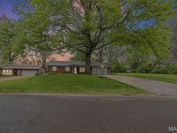 9 Beth Ann Drive, Belleville, IL 62221