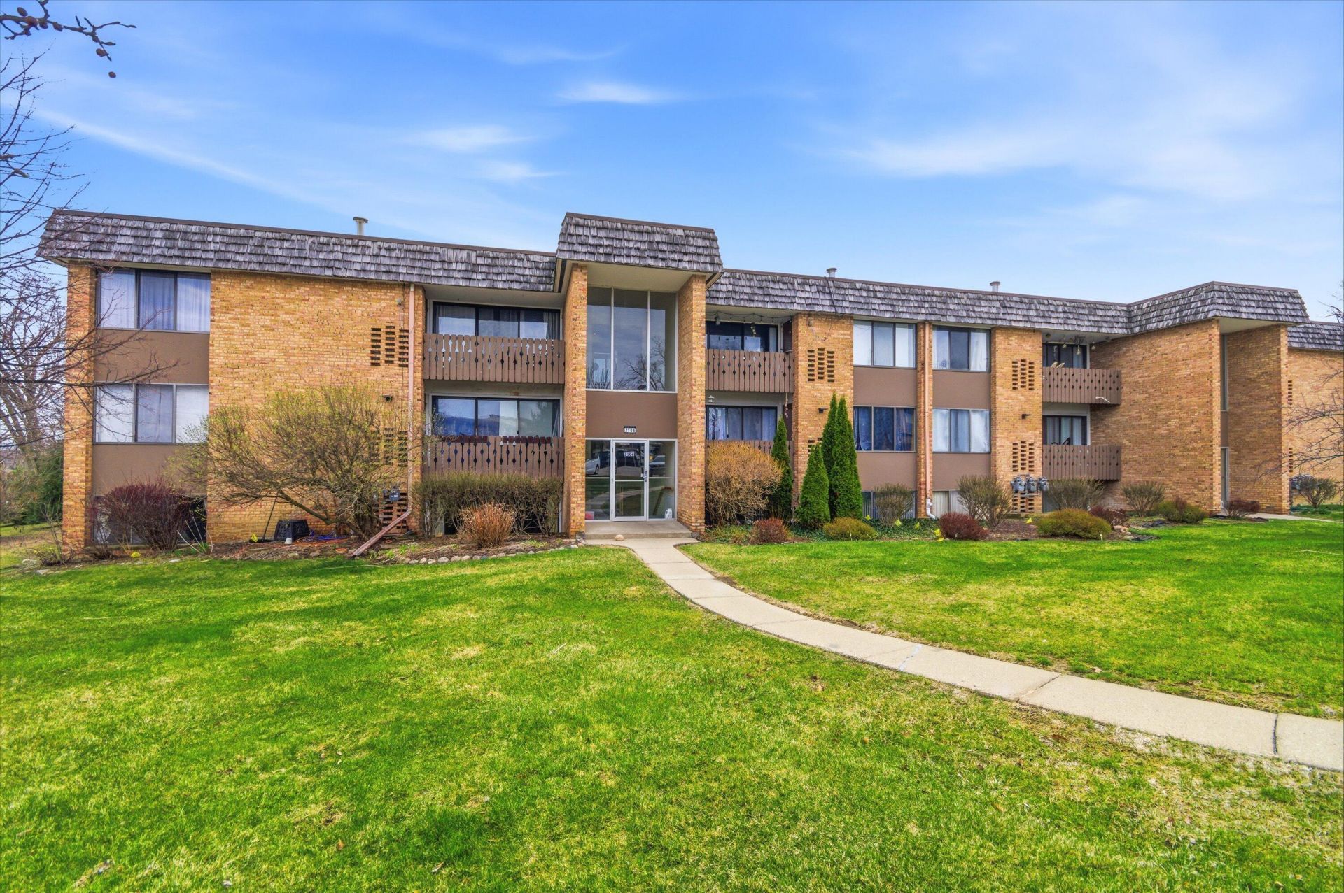 2106 Pauline Boulevard, Unit 201, Ann Arbor, MI 48103 Main Photo