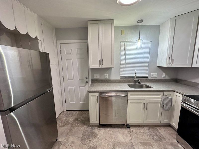 1093 N Main Street , Akron, OH 44310 Photo 2