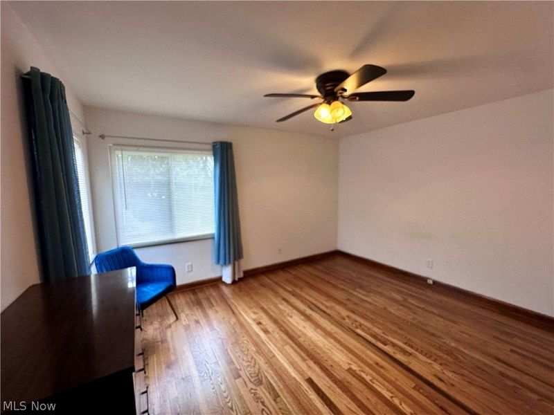 1093 N Main Street , Akron, OH 44310 Photo 4