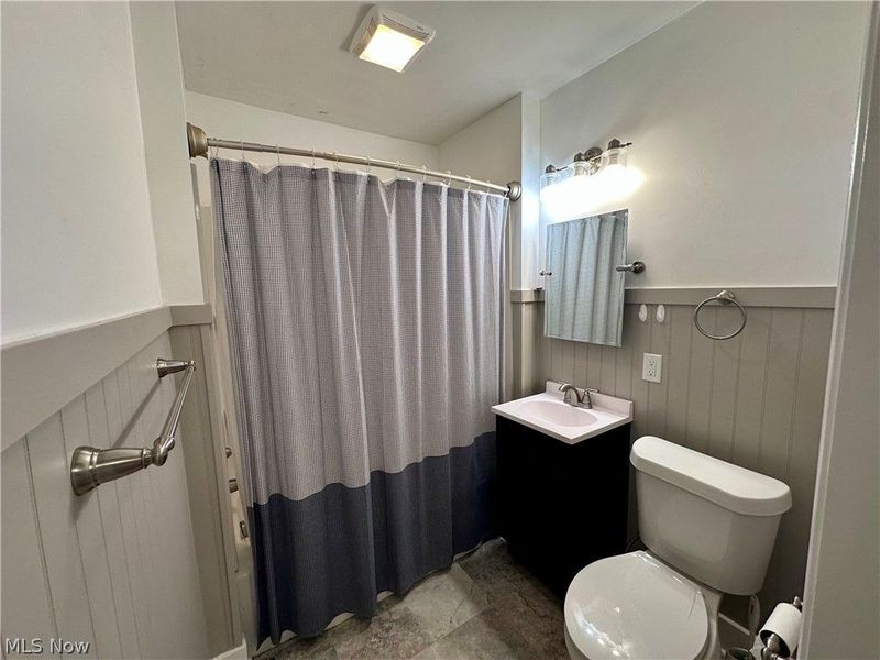 1093 N Main Street , Akron, OH 44310 Photo 8