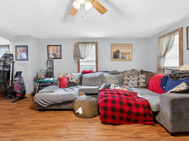 328 W Light Street, Urbana, OH 43078 Photo 5