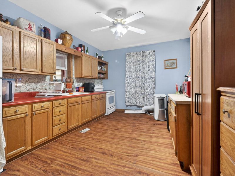 328 W Light Street, Urbana, OH 43078 Photo 7