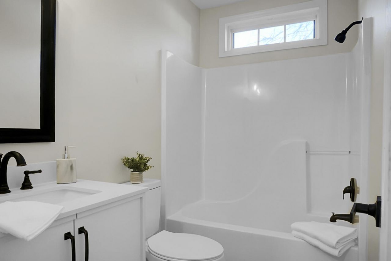 103 Equestrian Court Photo 16