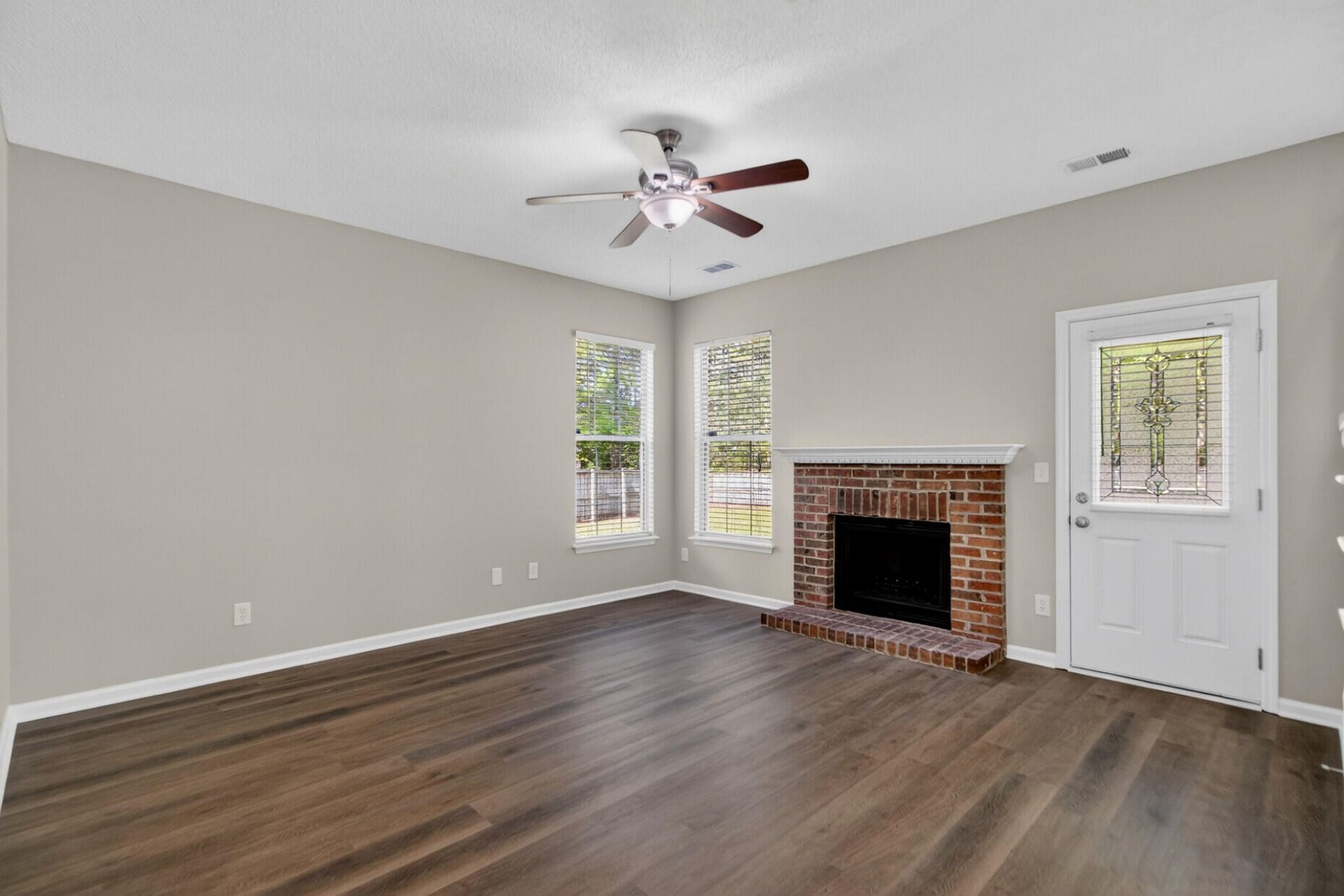 5342 Greggs Landing Photo 5