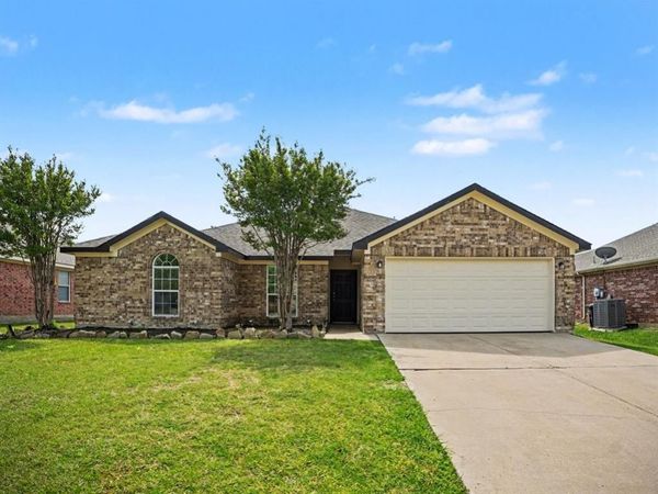636 Dover Heights Trail, Mansfield, TX 76063