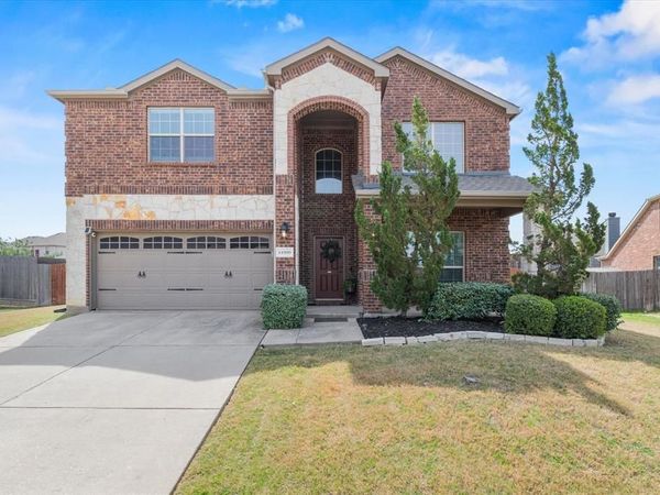 14909 Spruce Street , Little Elm, TX 75068