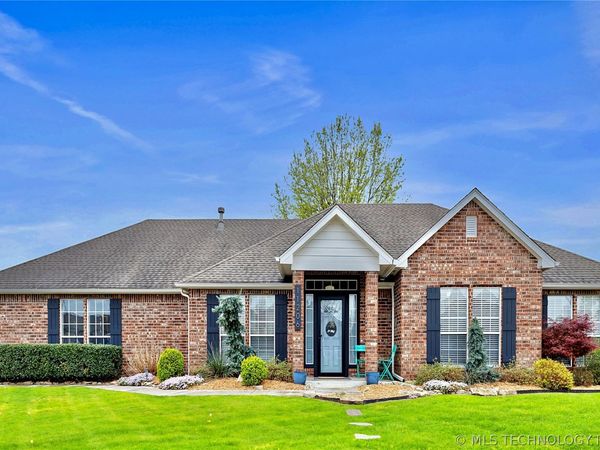 11206 S 276th East Avenue , Coweta, OK 74429