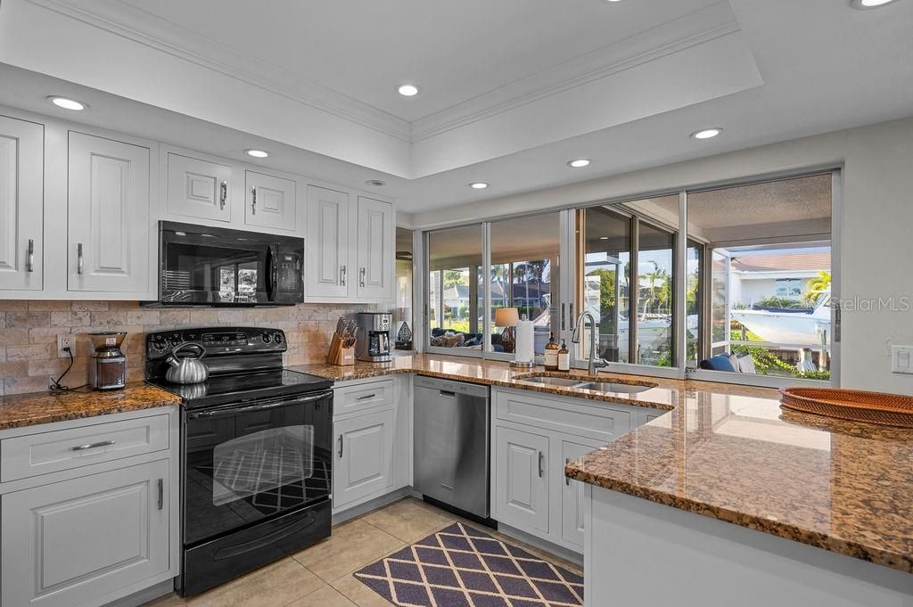 561 Birdie Lane, Longboat Key, FL 34228 Photo