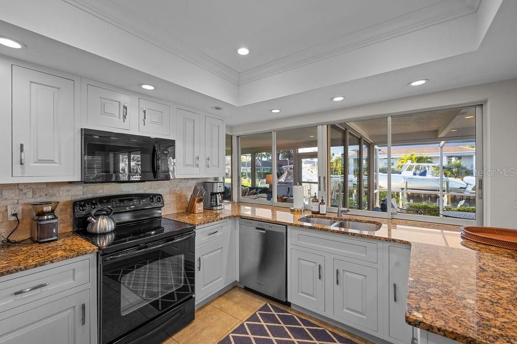 561 Birdie Lane, Longboat Key, FL 34228 Photo