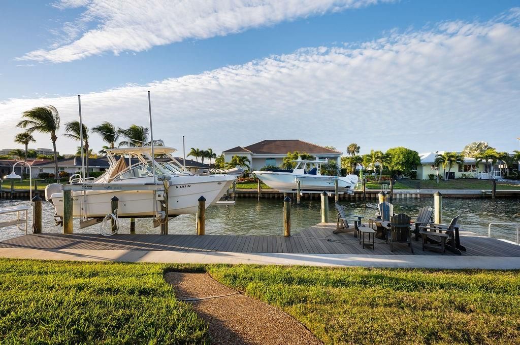 561 Birdie Lane, Longboat Key, FL 34228 Photo