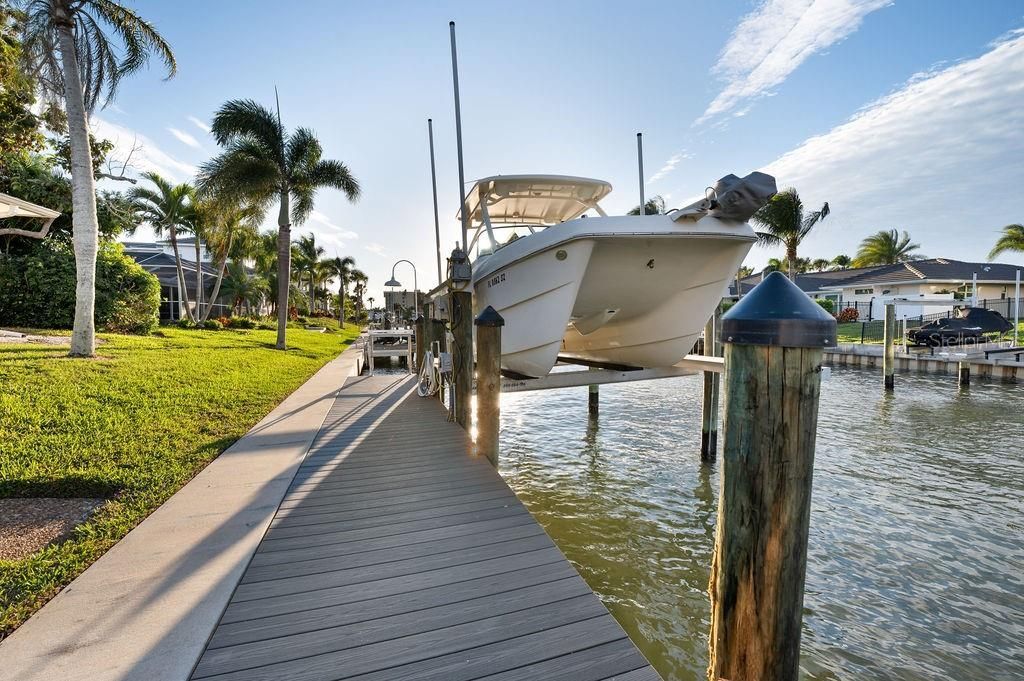 561 Birdie Lane, Longboat Key, FL 34228 Photo