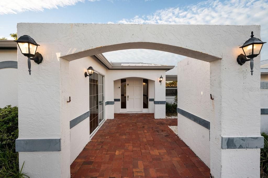 561 Birdie Lane, Longboat Key, FL 34228 Photo