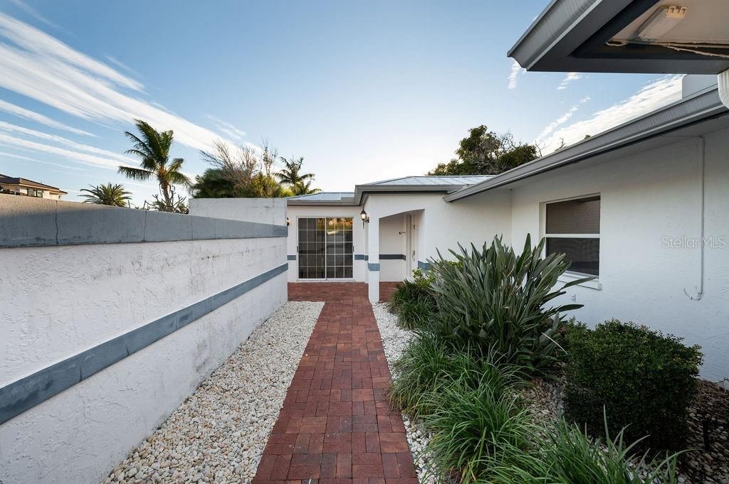 561 Birdie Lane, Longboat Key, FL 34228 Photo