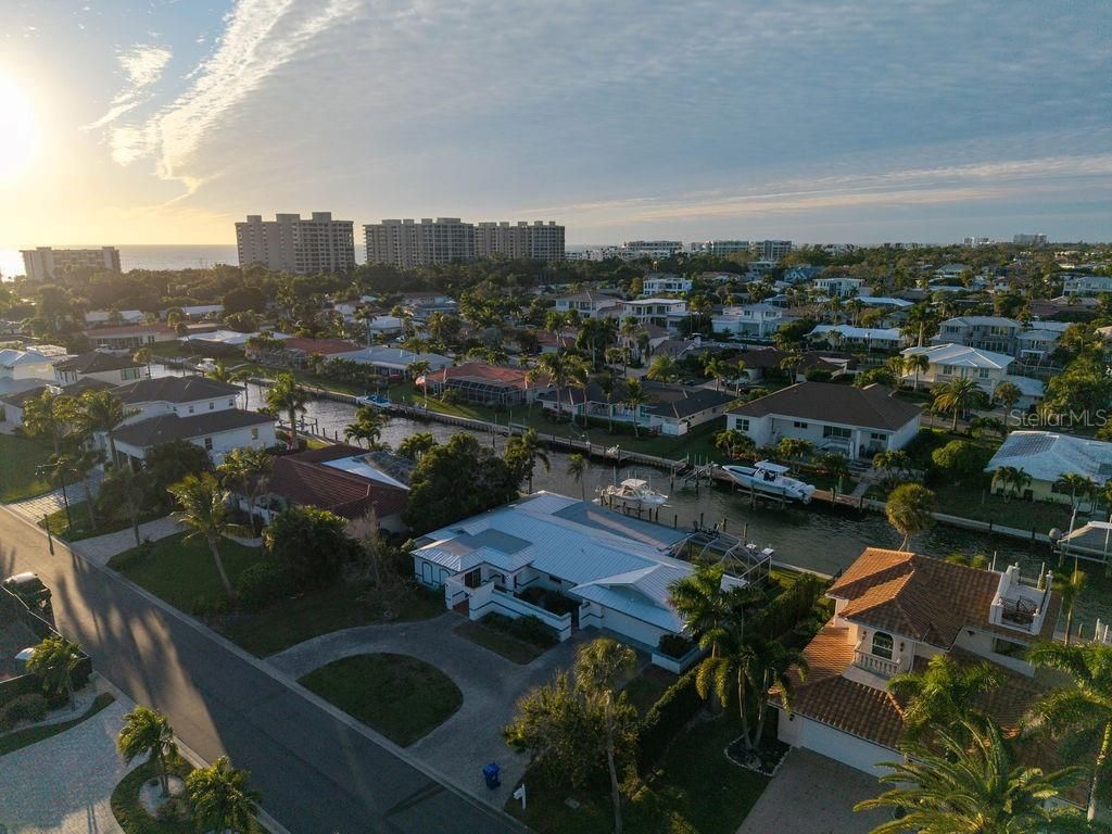 561 Birdie Lane, Longboat Key, FL 34228 Photo