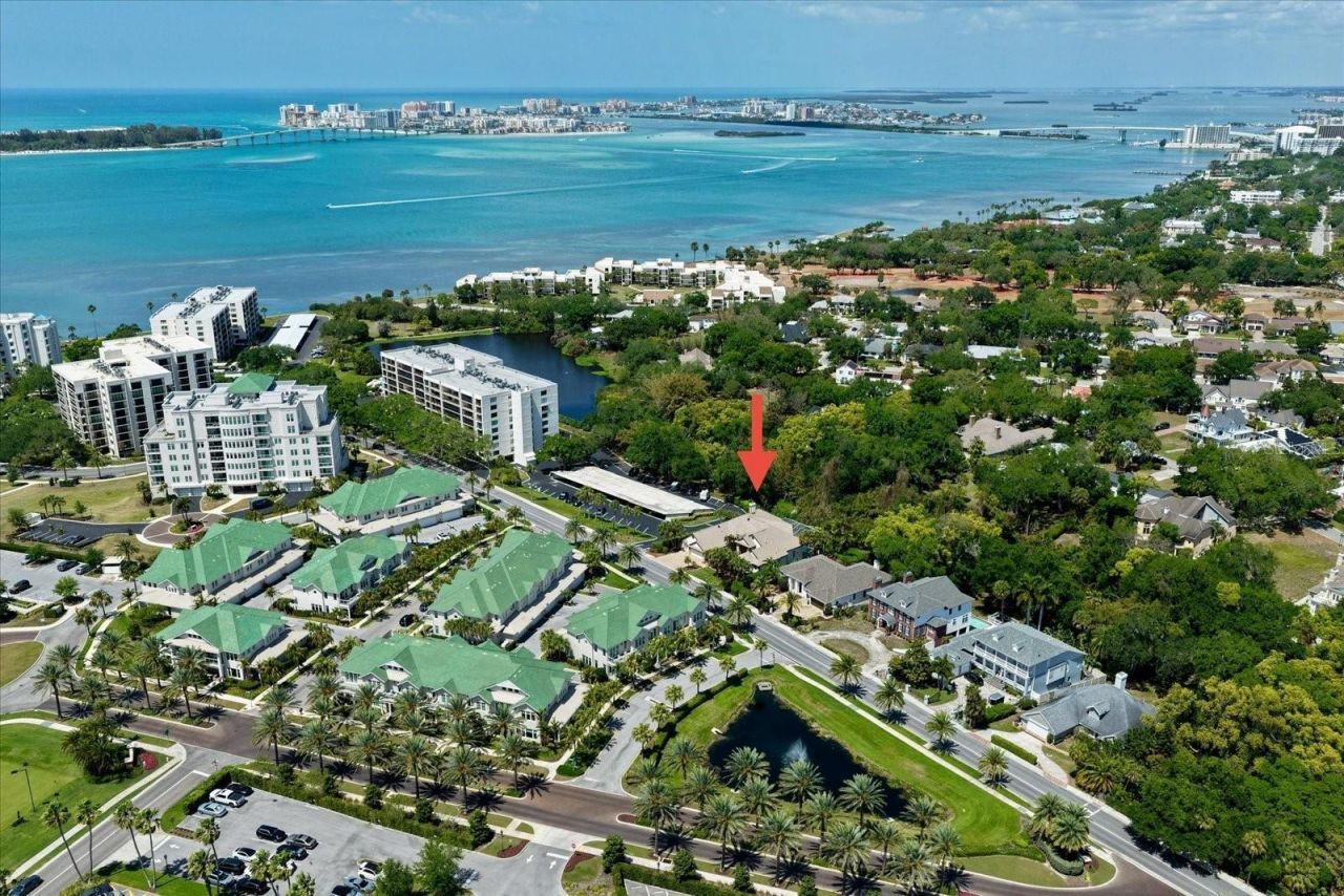 280 Belleview Boulevard, Belleair, FL 33756 Photo