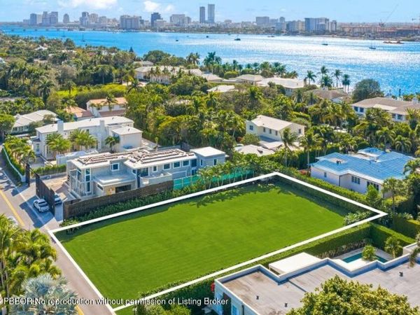 624 N Lake Way, Palm Beach, FL 33480