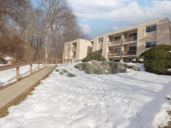 529 Fox Run Lane , Carmel, NY 10512