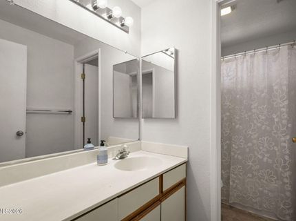 3055 S Cottage Drive, Sparks, NV 89434 Photo