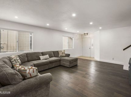 3055 S Cottage Drive, Sparks, NV 89434 Photo