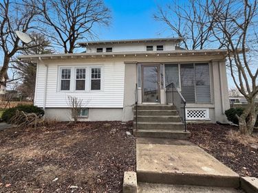 10 Perrot St, Worcester, MA 01602