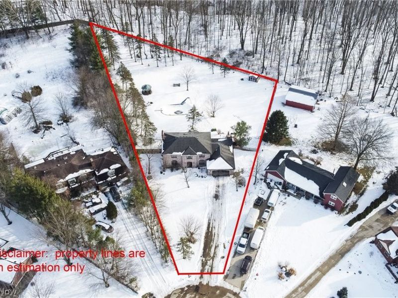 325 Brookshire Oval , Hinckley, OH 44233 Photo 27