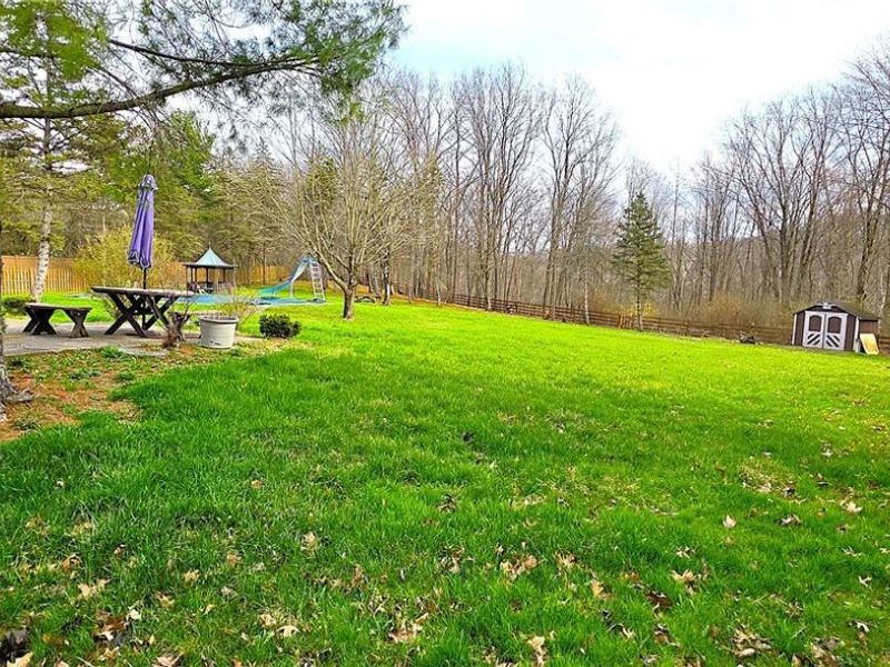 325 Brookshire Oval , Hinckley, OH 44233 Photo 30