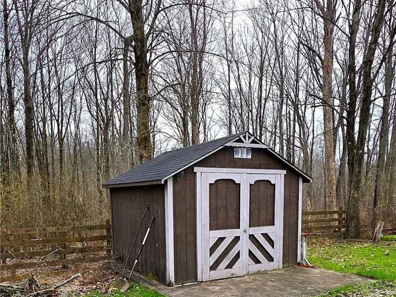 325 Brookshire Oval , Hinckley, OH 44233 Photo 4