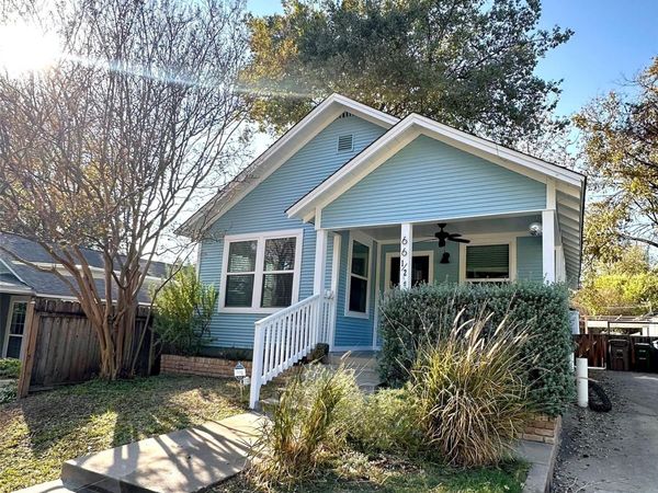 66 1/2 Navasota ST, Unit B, Austin, TX 78702