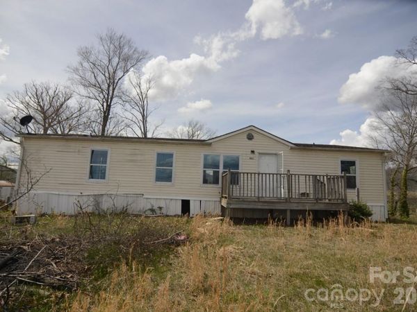 537 Old Newfound Road , Leicester, NC 28748