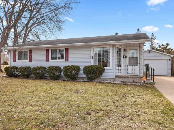 1914 LILAC LANE, Green Bay, WI 54302