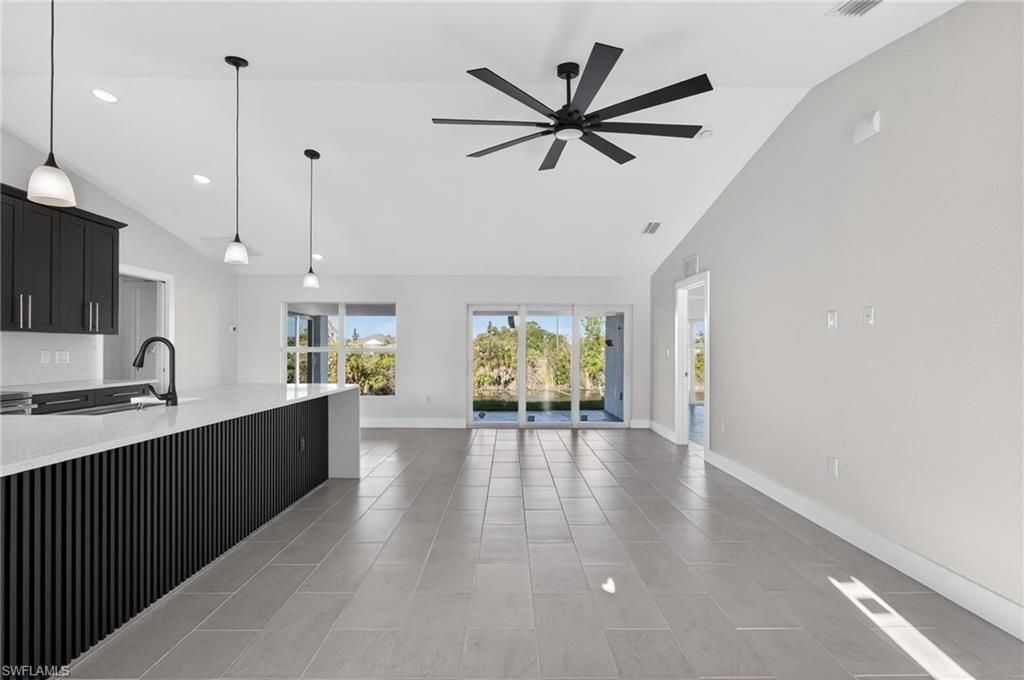 1614 NE 6th Ave, Cape Coral, FL 33909 Photo